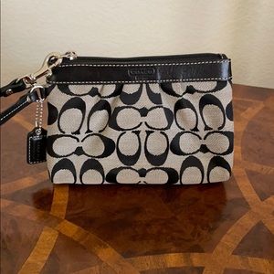 COACH Signature Pleated Wristlet Black Gray